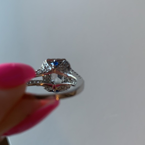 Sterling silver ring size 8 - Picture 6 of 6